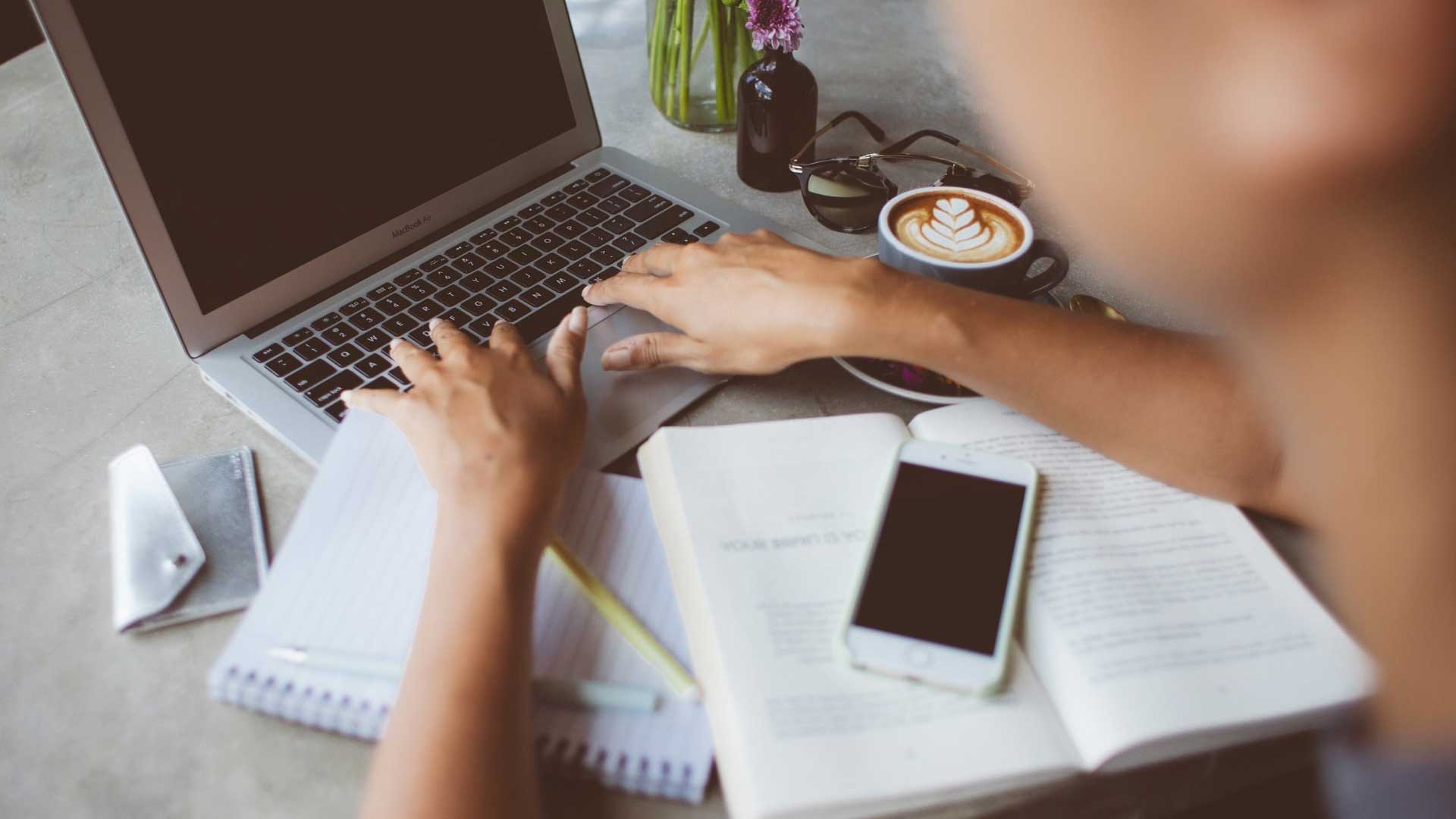 Plantilla web para startups tecnológicas - Diseño por Tensai